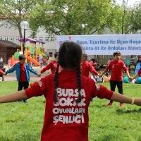Bursa’da ‘sokak oyunları’ coşkusu 