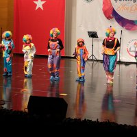 Engeller Bahar Şenliği’nde aşıldı 