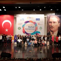 Engeller Bahar Şenliği’nde aşıldı 