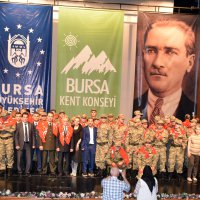 Engelli gençlere asker kınası yakıldı 