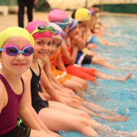 Havuzlar minik kulaçlarla şenlendi 