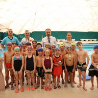 Havuzlar minik kulaçlarla şenlendi 