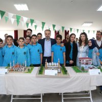 Genç tasarımcılara Başkan morali 