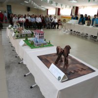 Genç tasarımcılara Başkan morali 