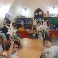 Sağlıklı çevre için fidan dikimi 