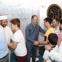 Camiler doldu taştı 