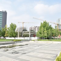 Atapark’taki kaçak bina yıkılıyor 