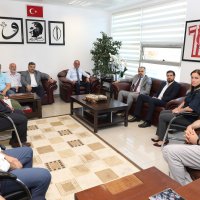 Gemlik belediye başkanına ipek tablo  