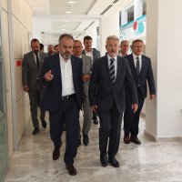 Bursa’ya hizmetin siyaseti yok 