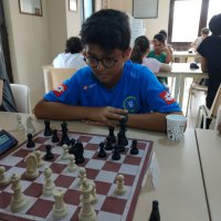 Büyükşehir satrançta zirvede 