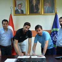 Furkan Dur sözleşme yeniledi 