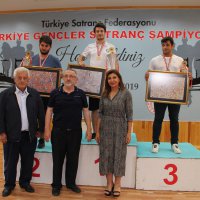 Canalp Cansun, Türkiye Satranç şampiyonu 