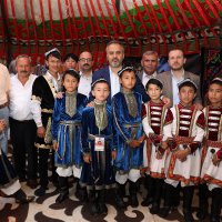 Ata sporlarına ‘renkli’ açılış  