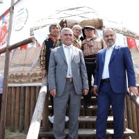 Ata sporlarına ‘renkli’ açılış  