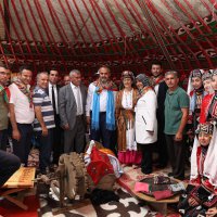 Ata sporlarına ‘renkli’ açılış  