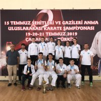 Karateciler başarıya doymuyor 