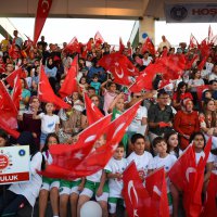 Yaz spor okullarına renkli mezuniyet  