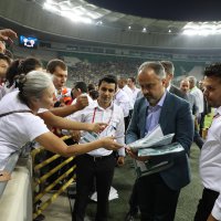 Başkan Aktaş’tan çocuklara Bursaspor forması  