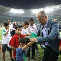 Başkan Aktaş’tan çocuklara Bursaspor forması  