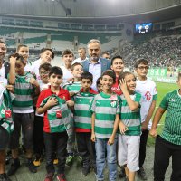 Başkan Aktaş’tan çocuklara Bursaspor forması  