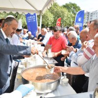 10 bin kişiye aşure ikramı  