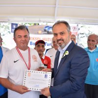  Huzurevi’nde kermes coşkusu 