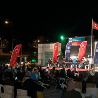 Roman Orkestrası coşturdu   