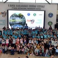 BursaFotoFest’e öğrenciler çıkarma yaptı 