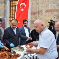 Yürekler Mehmetçik için atıyor 