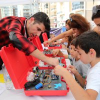  ‘Kral Şakir’, 2. Çocuk Yetenek Şenliği’nde    