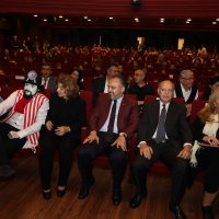 Tiyatronun coşkusu Bursa’yı sardı 