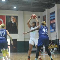 Periler evinde mutlu 