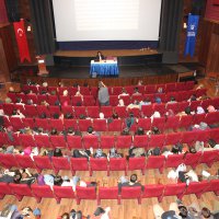 “Edebiyat yapmak, sözü kısaltmaktır” 