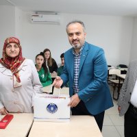 Gençler üniversiteye Büyükşehir’le hazırlanıyor  