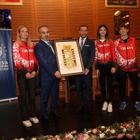 Sporun yıldızları, Bursalılar'la buluştu  