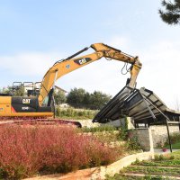 Kaçak villa yıkıldı  