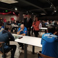 Satranççılar üç koldan kürsüye 