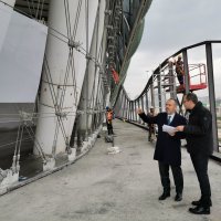 Timsah kafaya kavuşuyor 