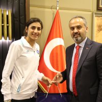 Bursa, Hatice Kübra ile Olimpiyatlarda 
