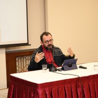 “Zihinler sloganlara teslim olmuş” 