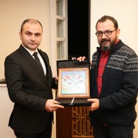 “Zihinler sloganlara teslim olmuş” 