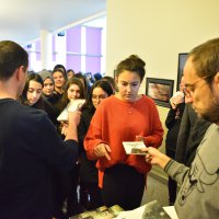 Son romanı için 2 yıl akıl hastalarıyla yaşadı 