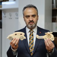 Mahkumlar üretiyor, çocuklar seviniyor 