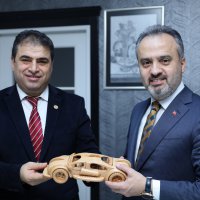 Mahkumlar üretiyor, çocuklar seviniyor 