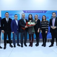 Bu kez başkan sordu, gazeteciler cevapladı  