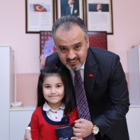 Başkan Amca’dan ballı ekmek  