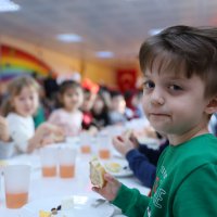 Başkan Amca’dan ballı ekmek  