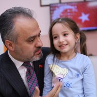 Başkan Amca’dan ballı ekmek  