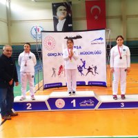 Okçulardan tam isabet 