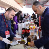 Bursa depremzedeler için tek yürek 